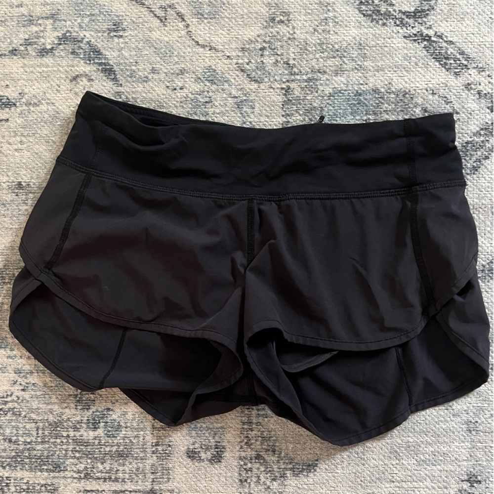 Lulu lemon size 4 shorts